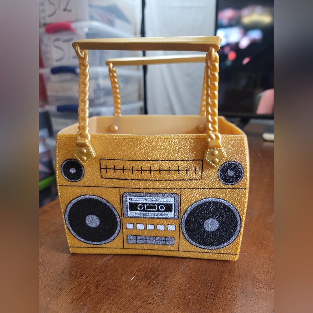 Lol Surprise Ooh la la Textured Gold Heavy Plastic Boombox  Storage Bag Box  GM7